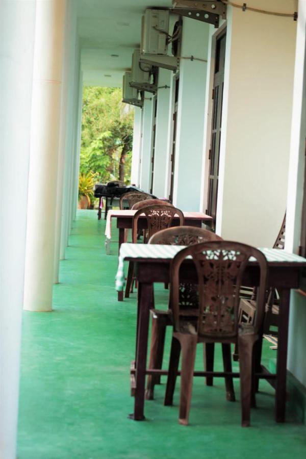 Hotel Panora Garden Mirissa Exterior foto